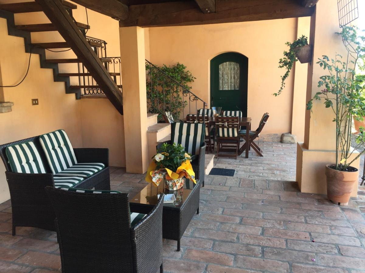 Agriturismo Corte Bebbi Bibbiano  Luaran gambar
