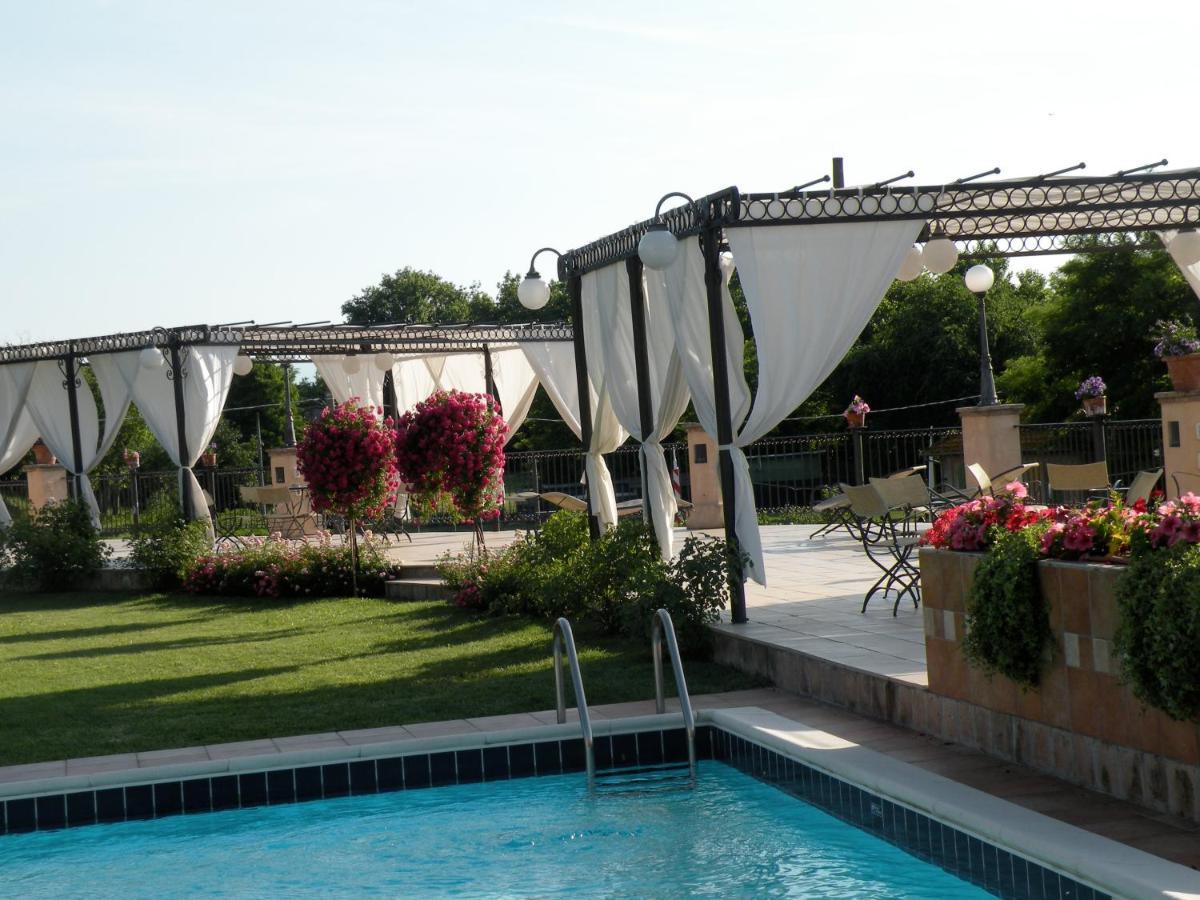 Agriturismo Corte Bebbi Bibbiano  Luaran gambar